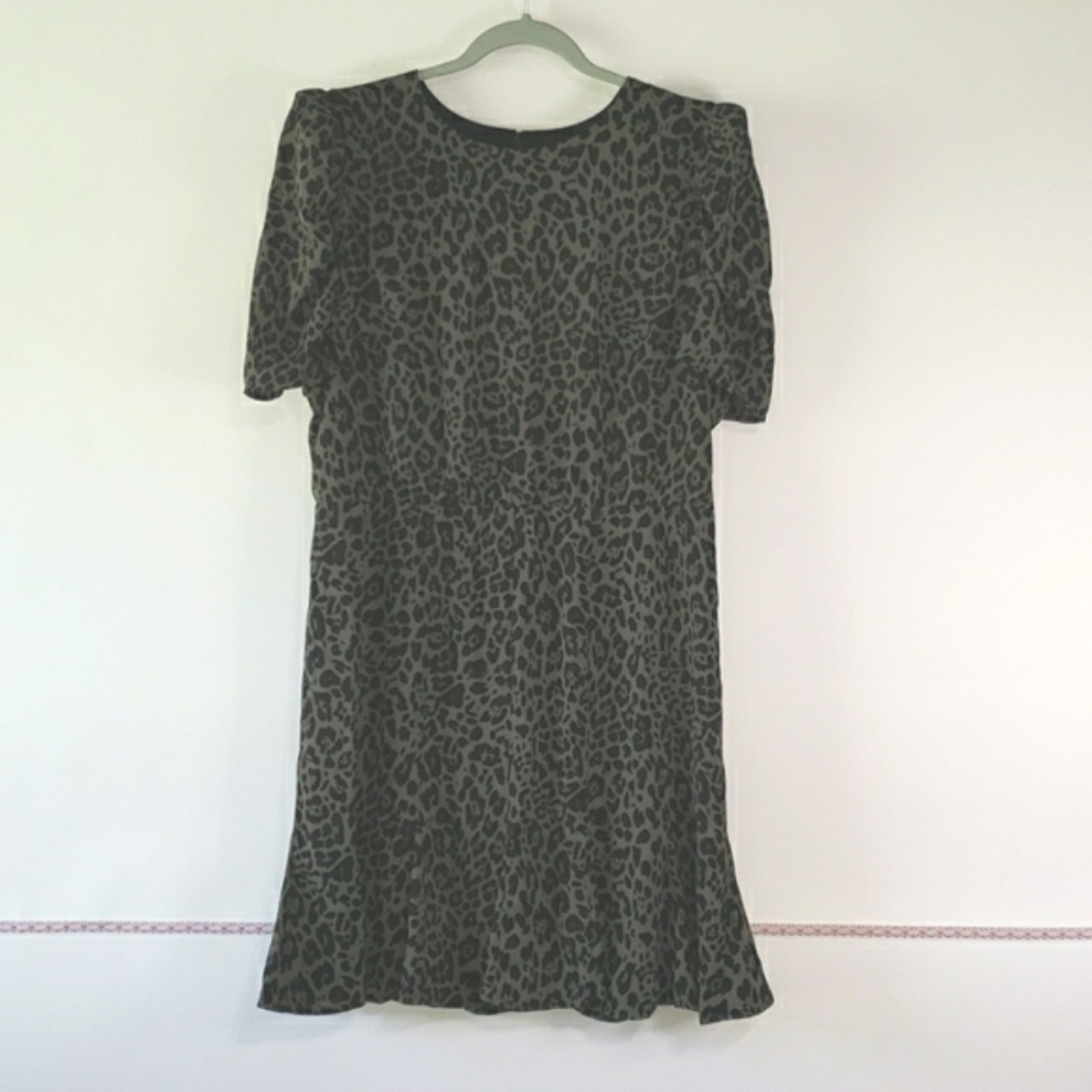 Express Dress Animal Print Green Black Puff Sleeves Pleated Flare Hem Large